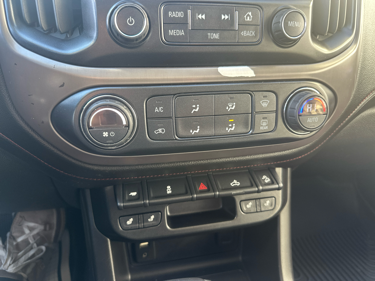 GMC Canyon 4WD Crew Cab 128.3" SLE 2016