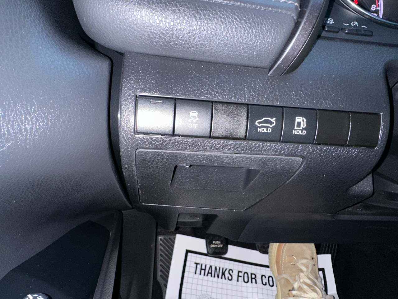 Toyota Camry SE Auto (Natl) 2020