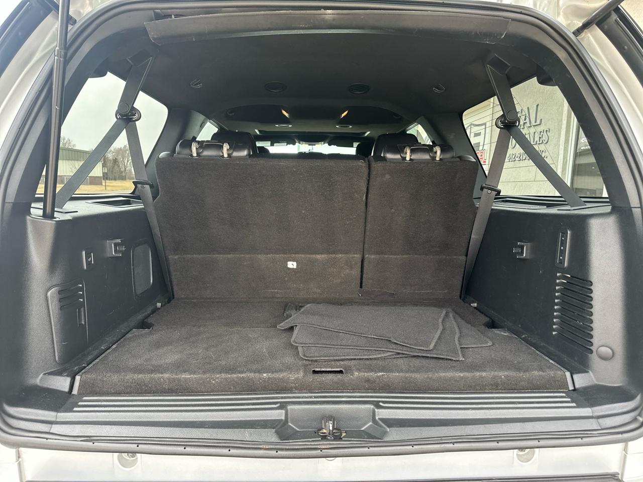 Ford Expedition EL 4WD 4dr XLT 2016