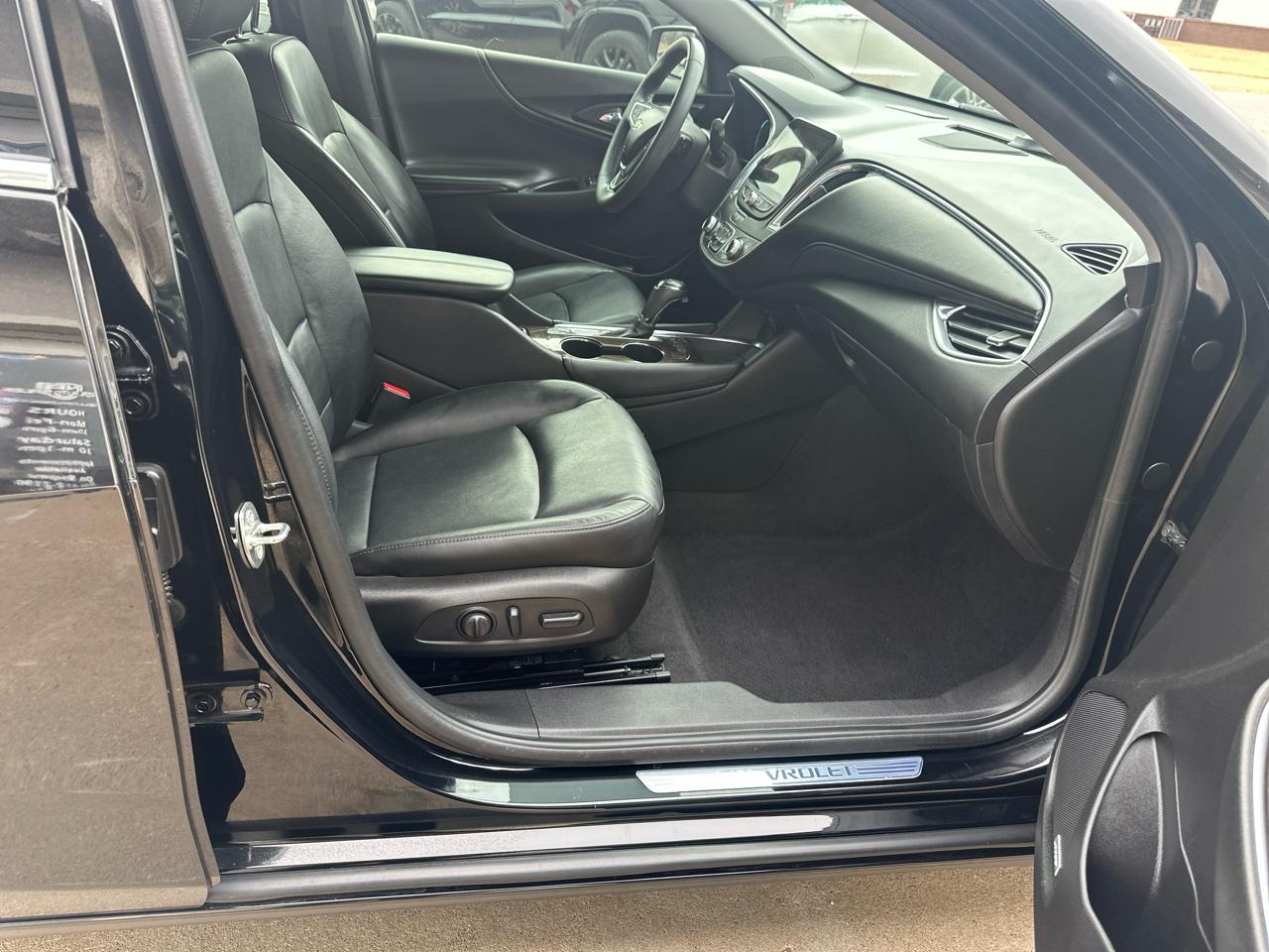 Chevrolet Malibu 4dr Sdn Premier w/2LZ 2016