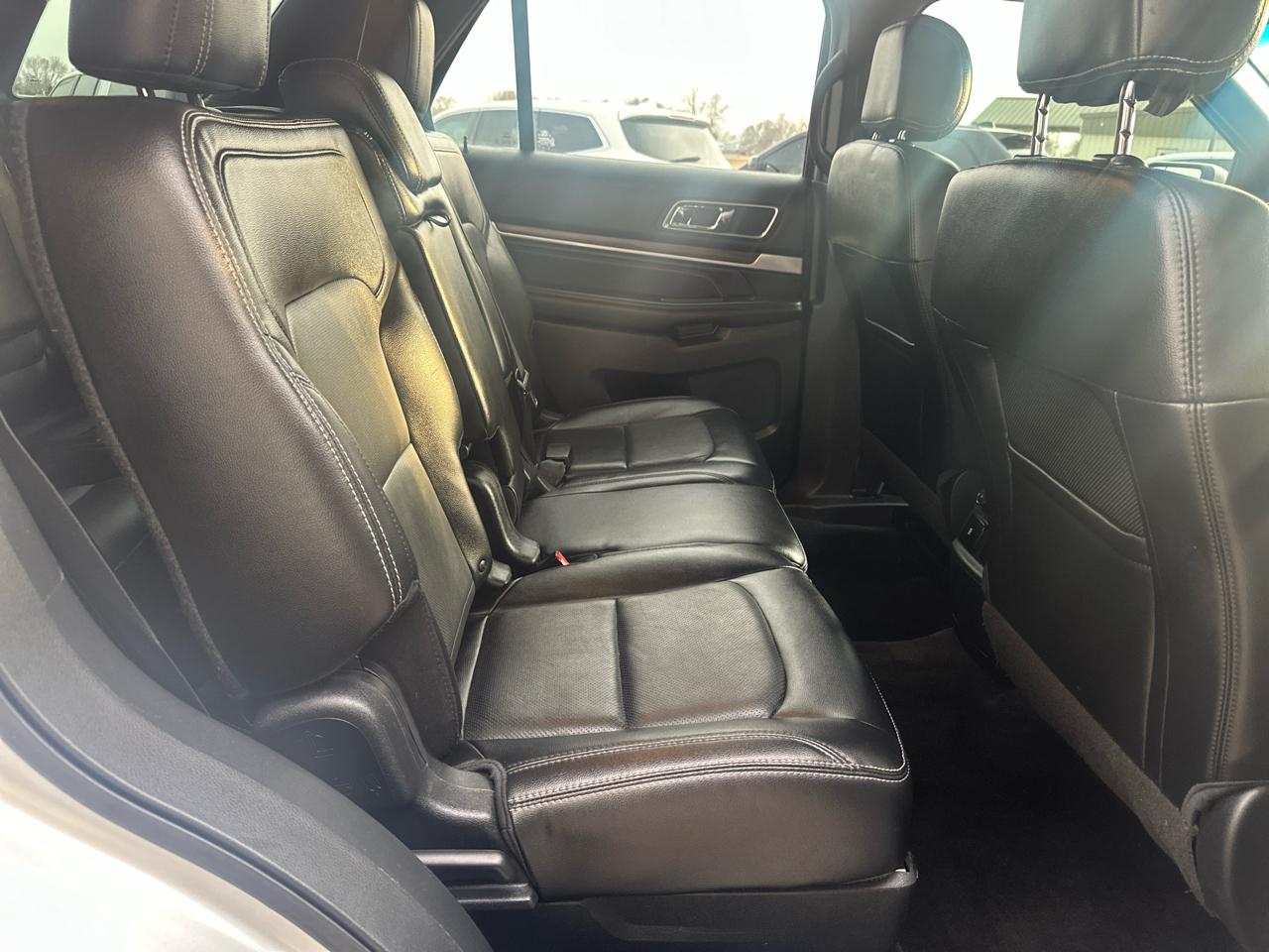 Ford Explorer Limited 4WD 2017