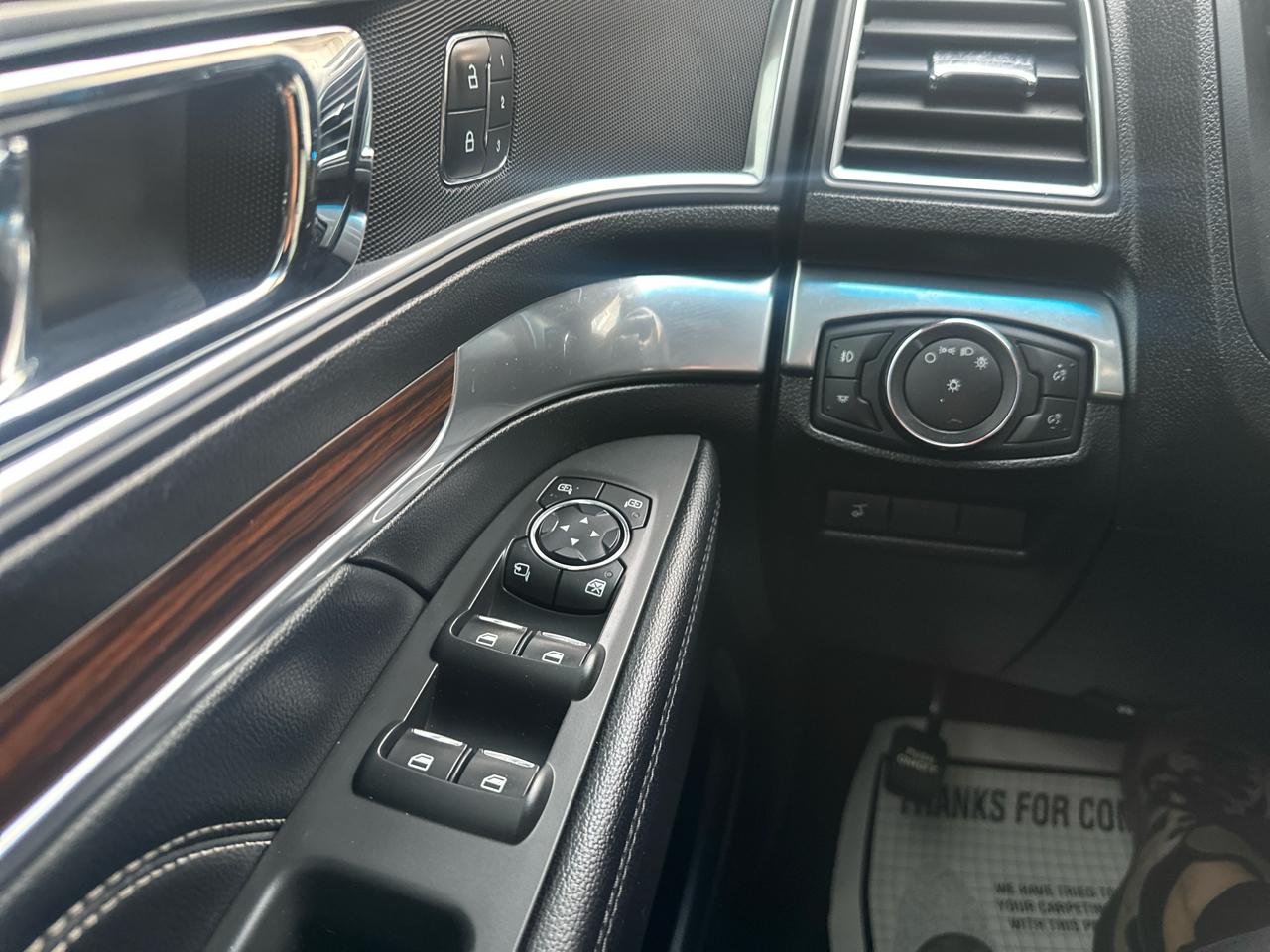 Ford Explorer Limited 4WD 2017