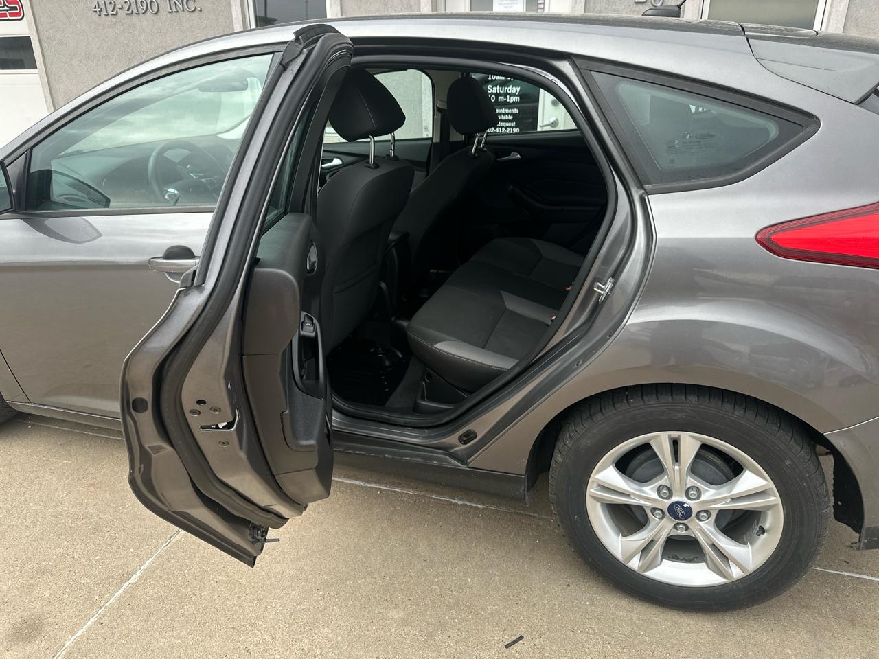 Ford Focus 5dr HB SE 2014