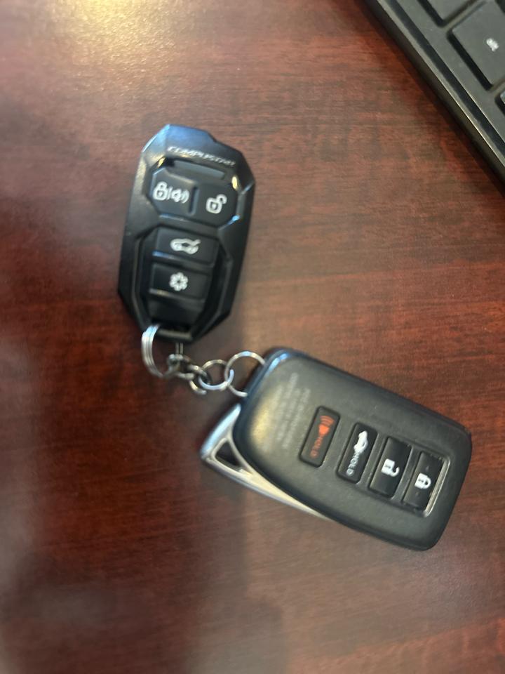 Lexus ES 300h 4dr Sdn Hybrid 2016