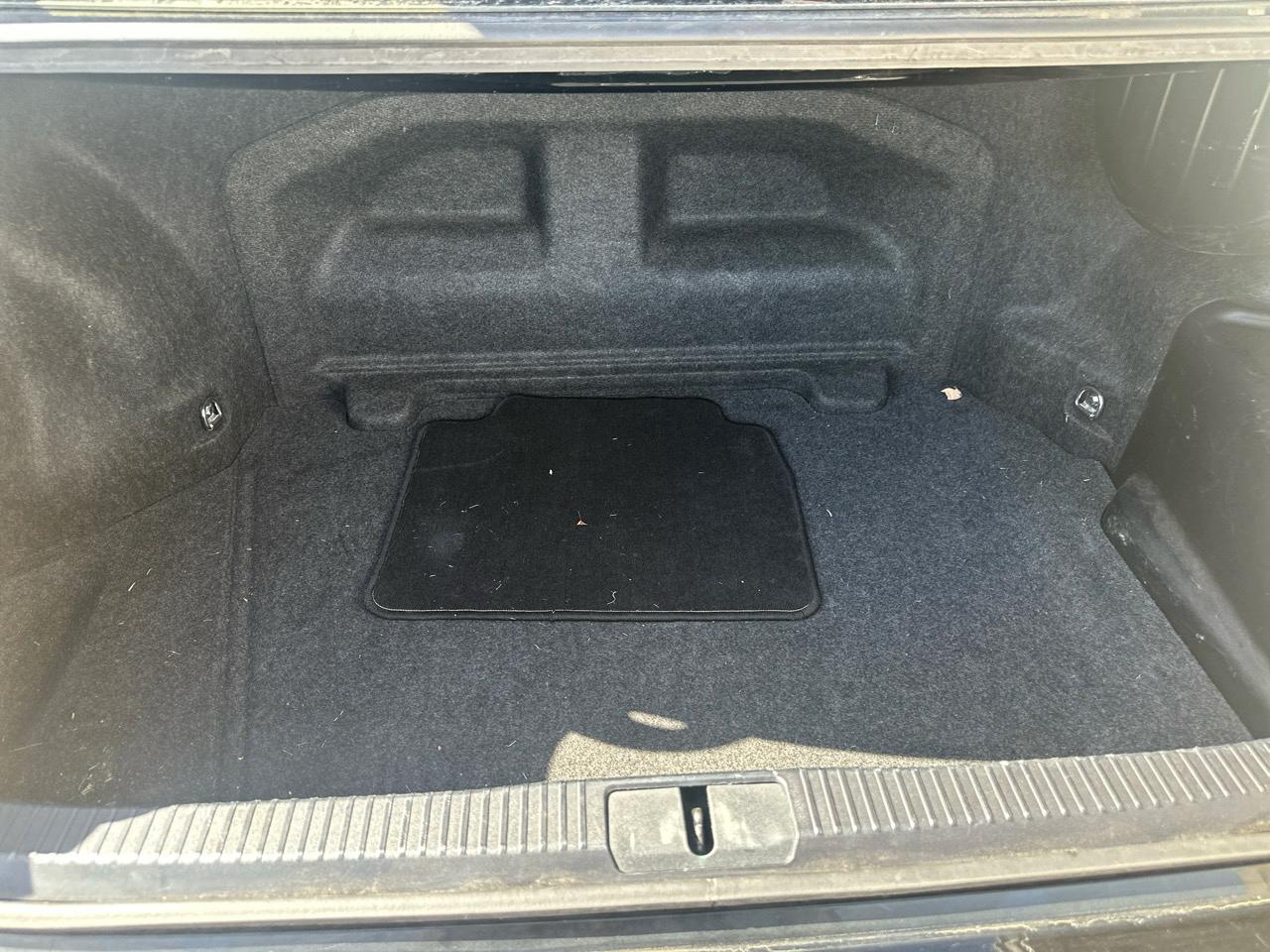 Lexus ES 300h 4dr Sdn Hybrid 2016