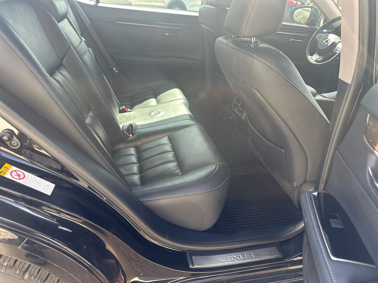 Lexus ES 300h 4dr Sdn Hybrid 2016