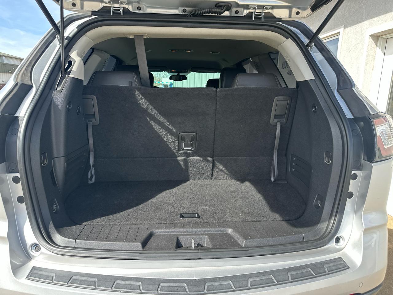 Chevrolet Traverse AWD 4dr LT w/2LT 2017