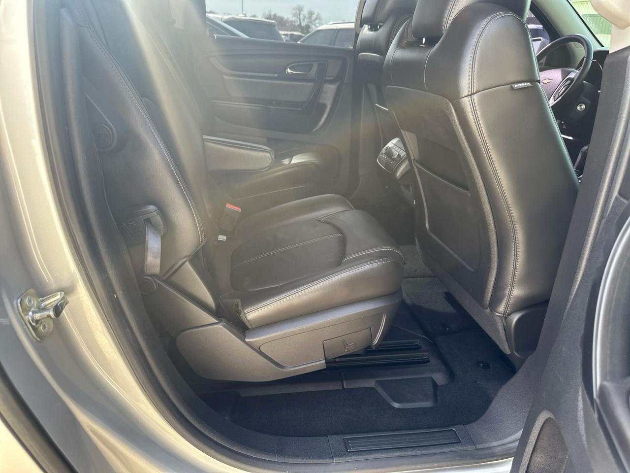 Chevrolet Traverse AWD 4dr LT w/2LT 2017