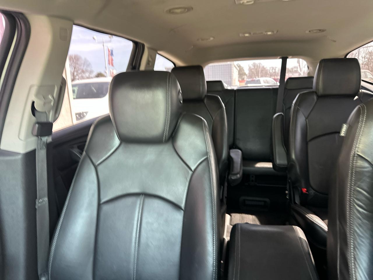 Chevrolet Traverse AWD 4dr LT w/2LT 2017