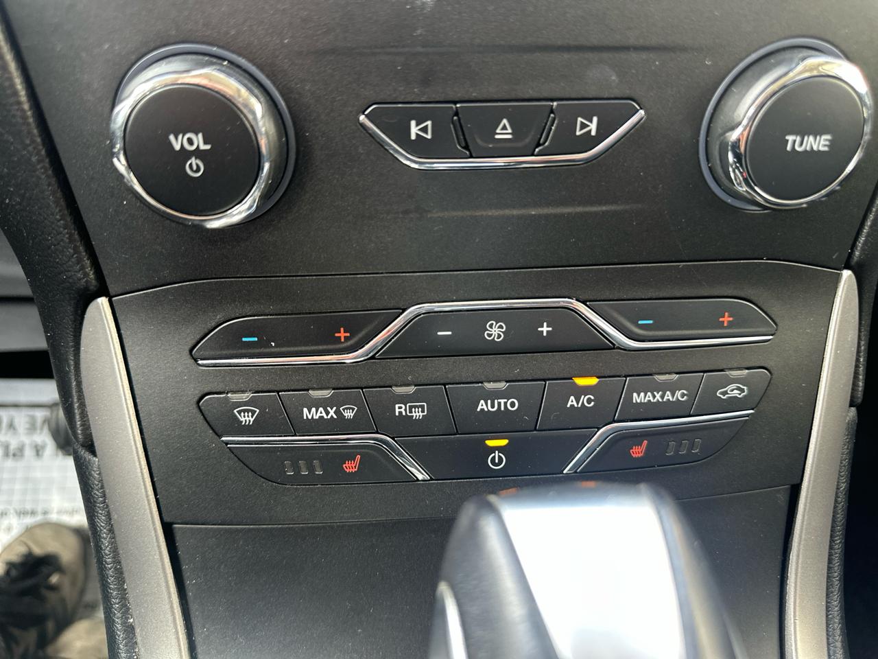 Ford Edge 4dr SEL AWD 2016