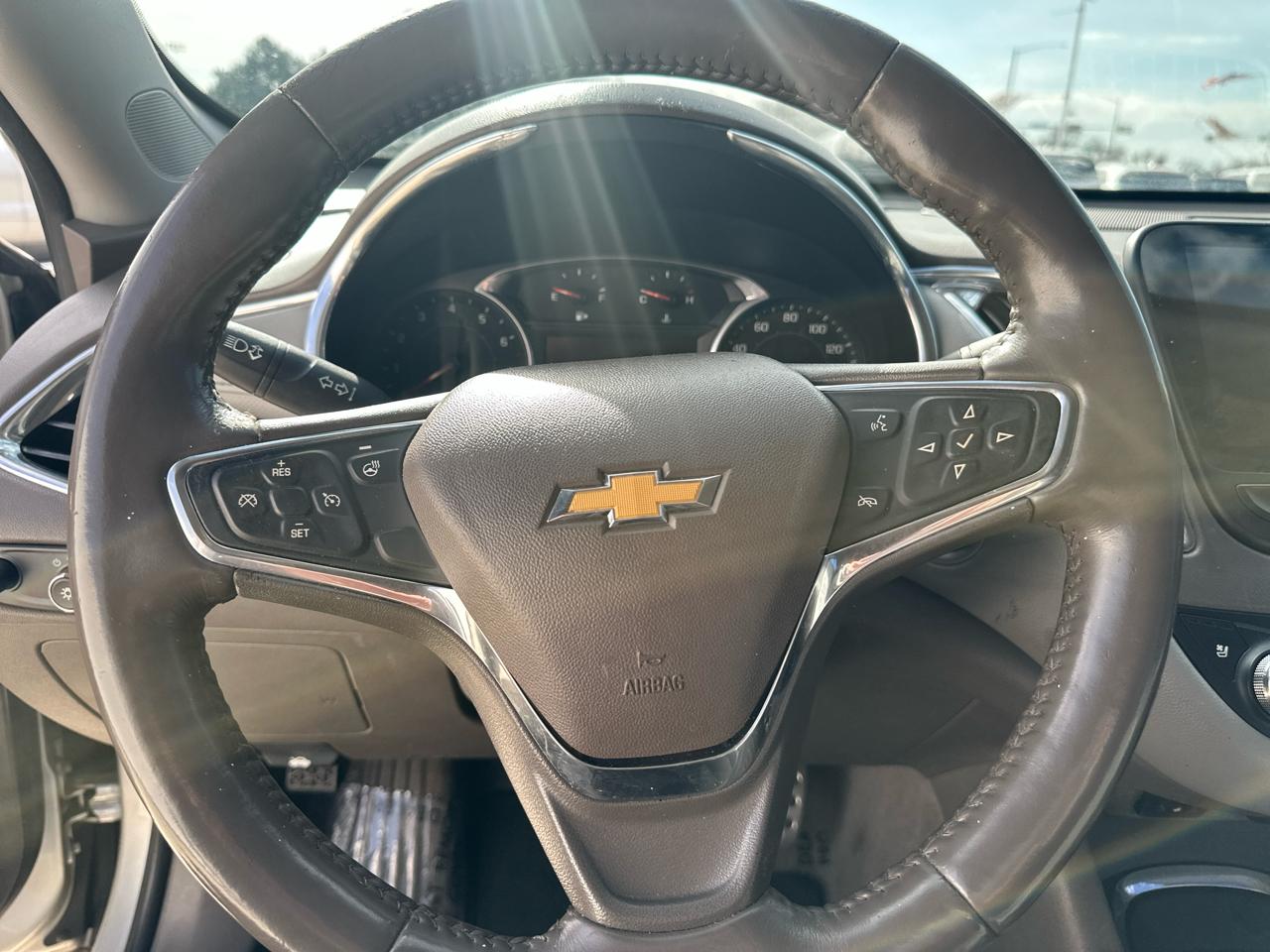 Chevrolet Malibu 4dr Sdn Premier w/2LZ 2017