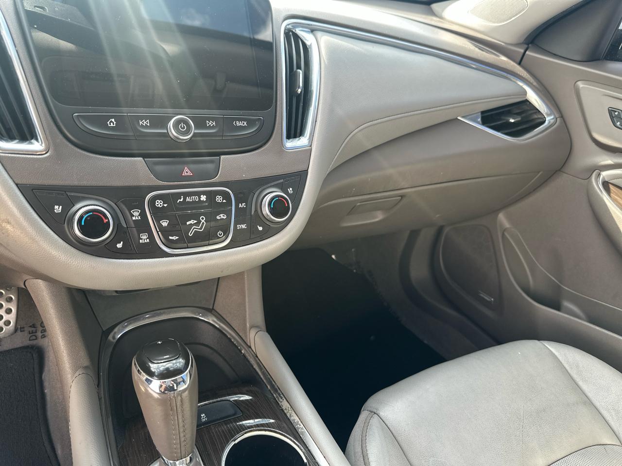 Chevrolet Malibu 4dr Sdn Premier w/2LZ 2017