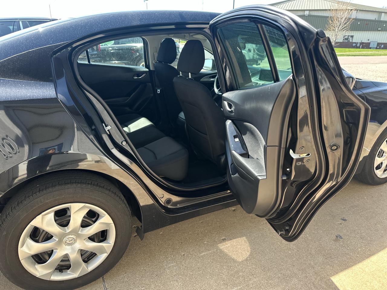 Mazda Mazda3 4-Door Sport Auto 2018
