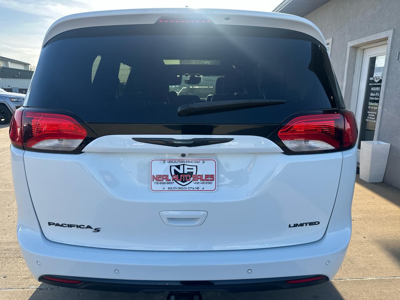 Chrysler Pacifica Limited FWD 2019