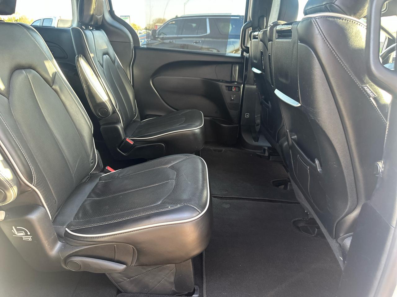 Chrysler Pacifica Limited FWD 2019