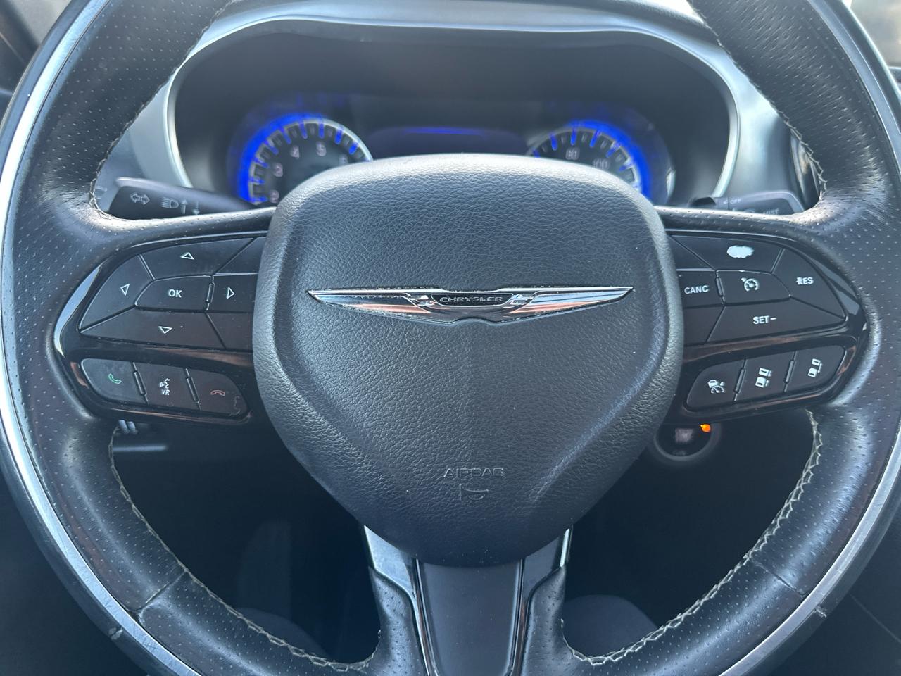 Chrysler Pacifica Limited FWD 2019