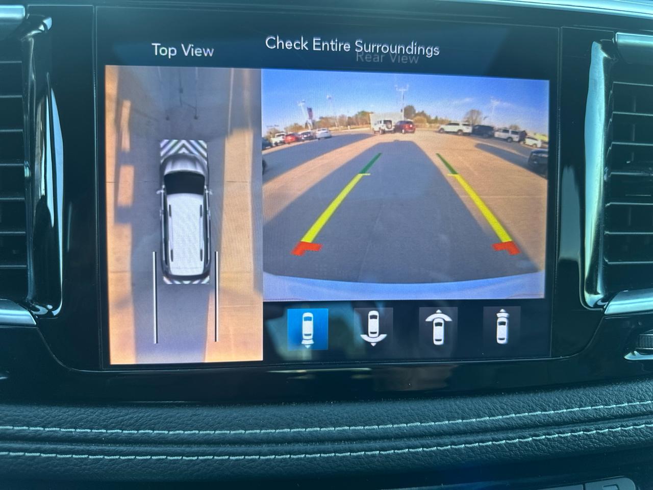 Chrysler Pacifica Limited FWD 2019