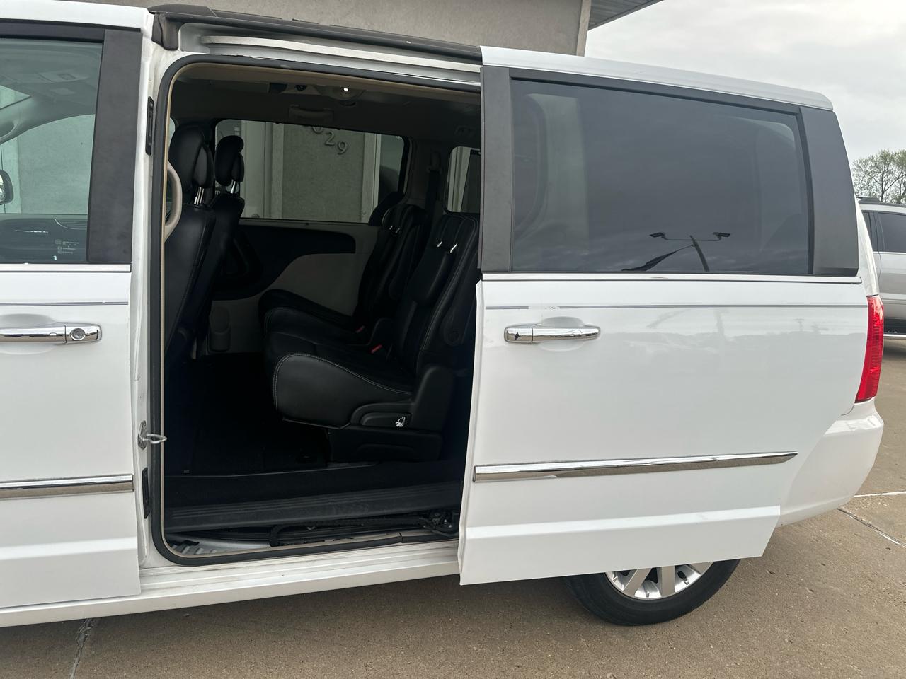 Chrysler Town & Country 4dr Wgn Touring 2015