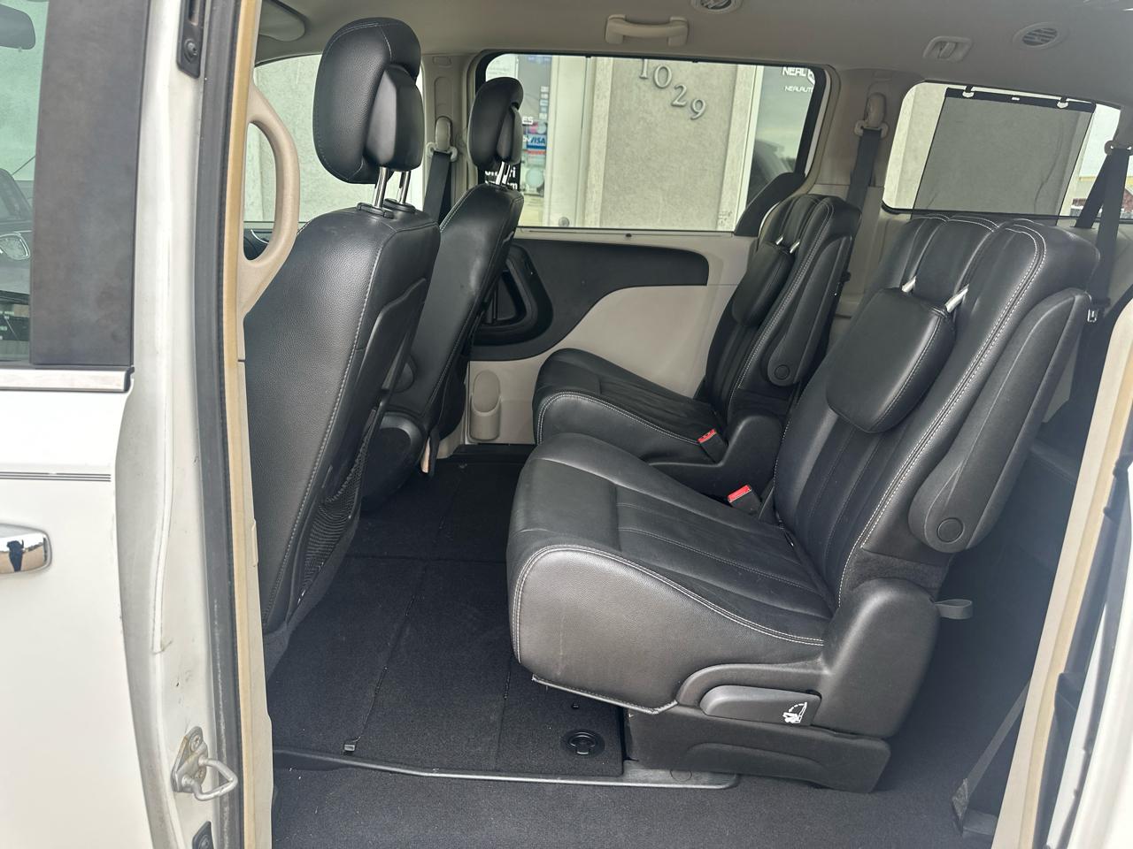 Chrysler Town & Country 4dr Wgn Touring 2015