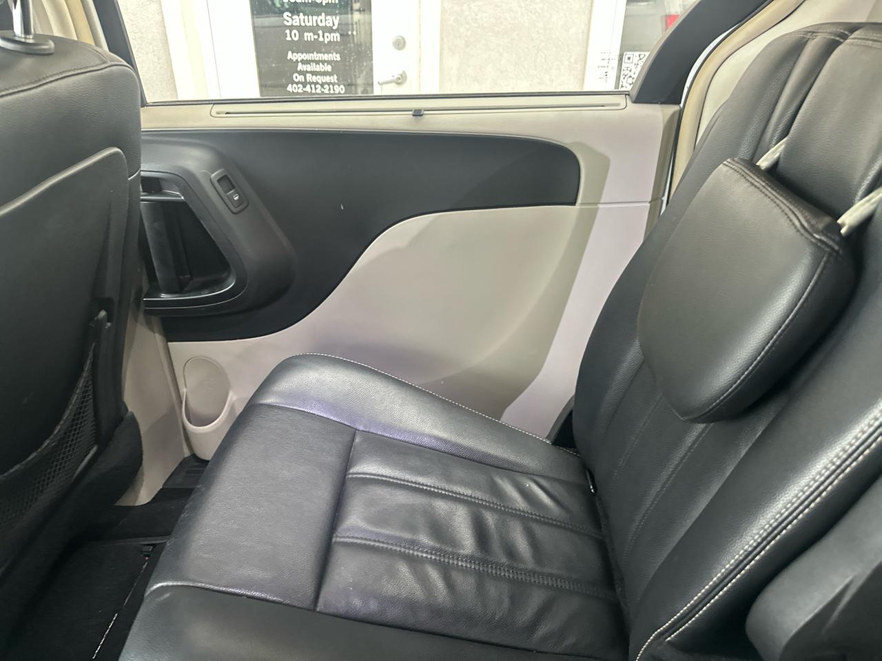 Chrysler Town & Country 4dr Wgn Touring 2015