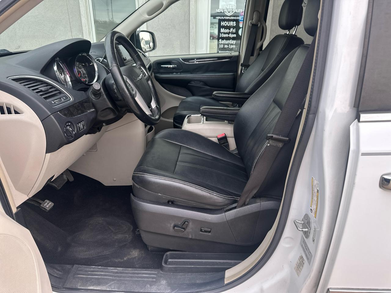 Chrysler Town & Country 4dr Wgn Touring 2015