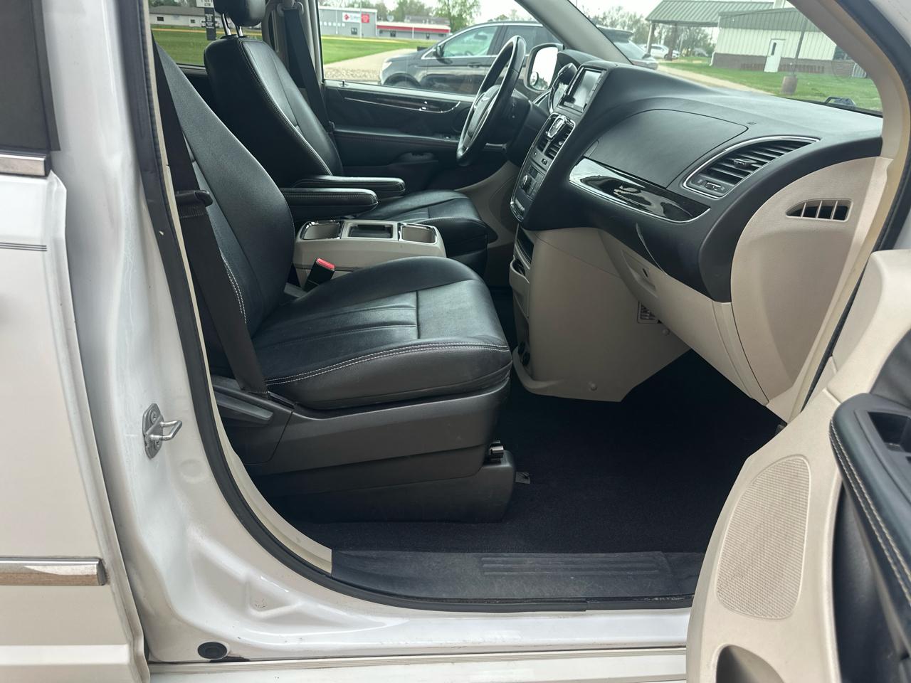 Chrysler Town & Country 4dr Wgn Touring 2015