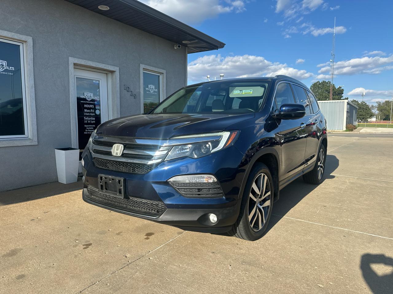 Honda Pilot AWD 4dr Elite w/RES & Navi 2016
