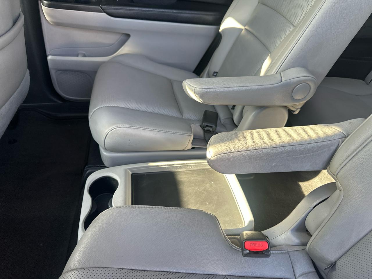 Honda Pilot AWD 4dr Elite w/RES & Navi 2016