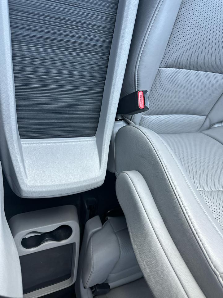 Honda Pilot AWD 4dr Elite w/RES & Navi 2016