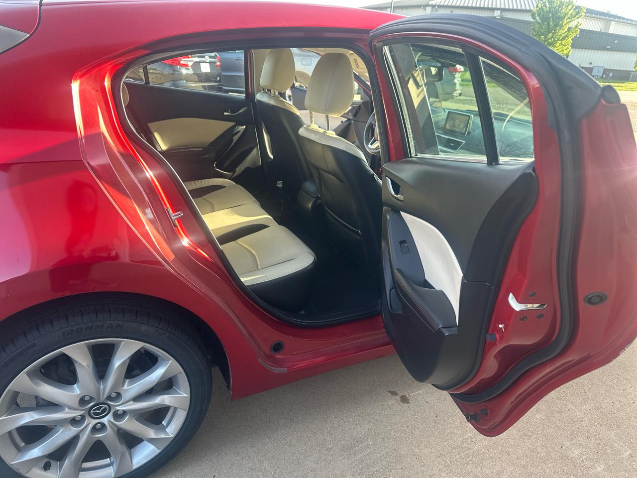Mazda MAZDA3 5dr HB Auto s Grand Touring 2015
