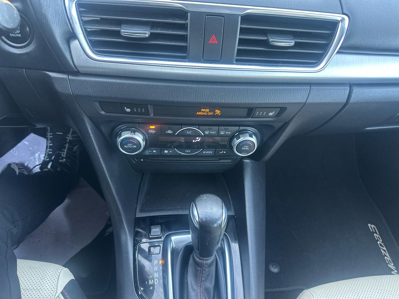 Mazda MAZDA3 5dr HB Auto s Grand Touring 2015