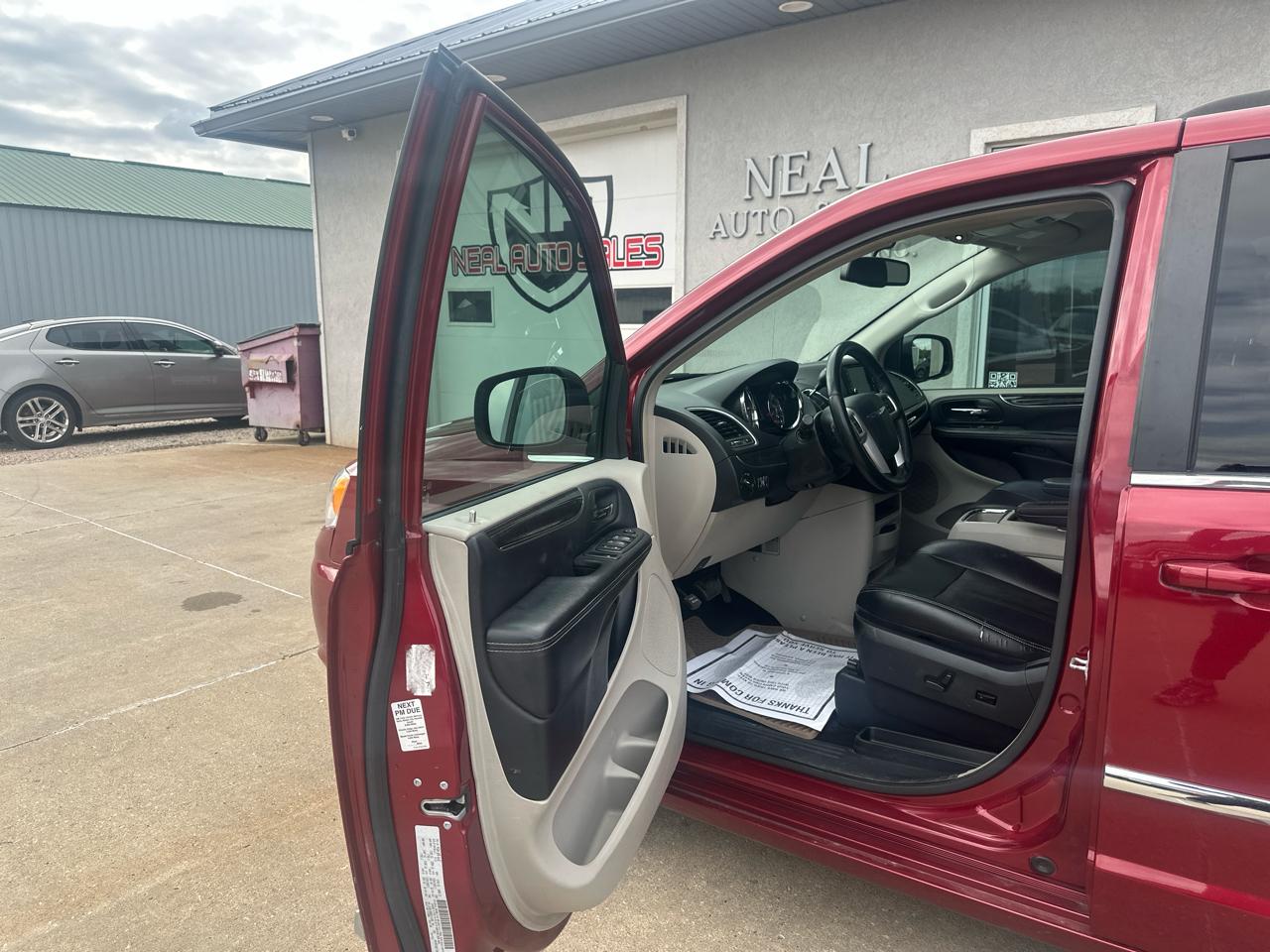 Chrysler Town & Country 4dr Wgn Touring 2016