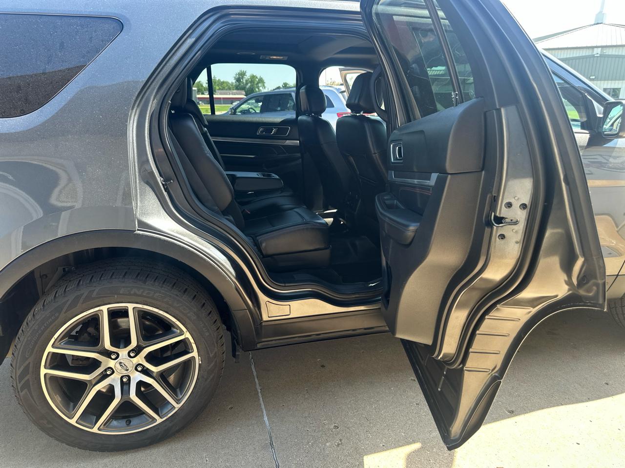 Ford Explorer Sport 4WD 2017