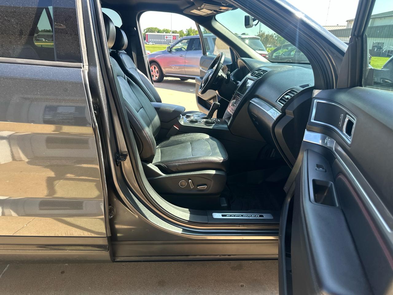 Ford Explorer Sport 4WD 2017