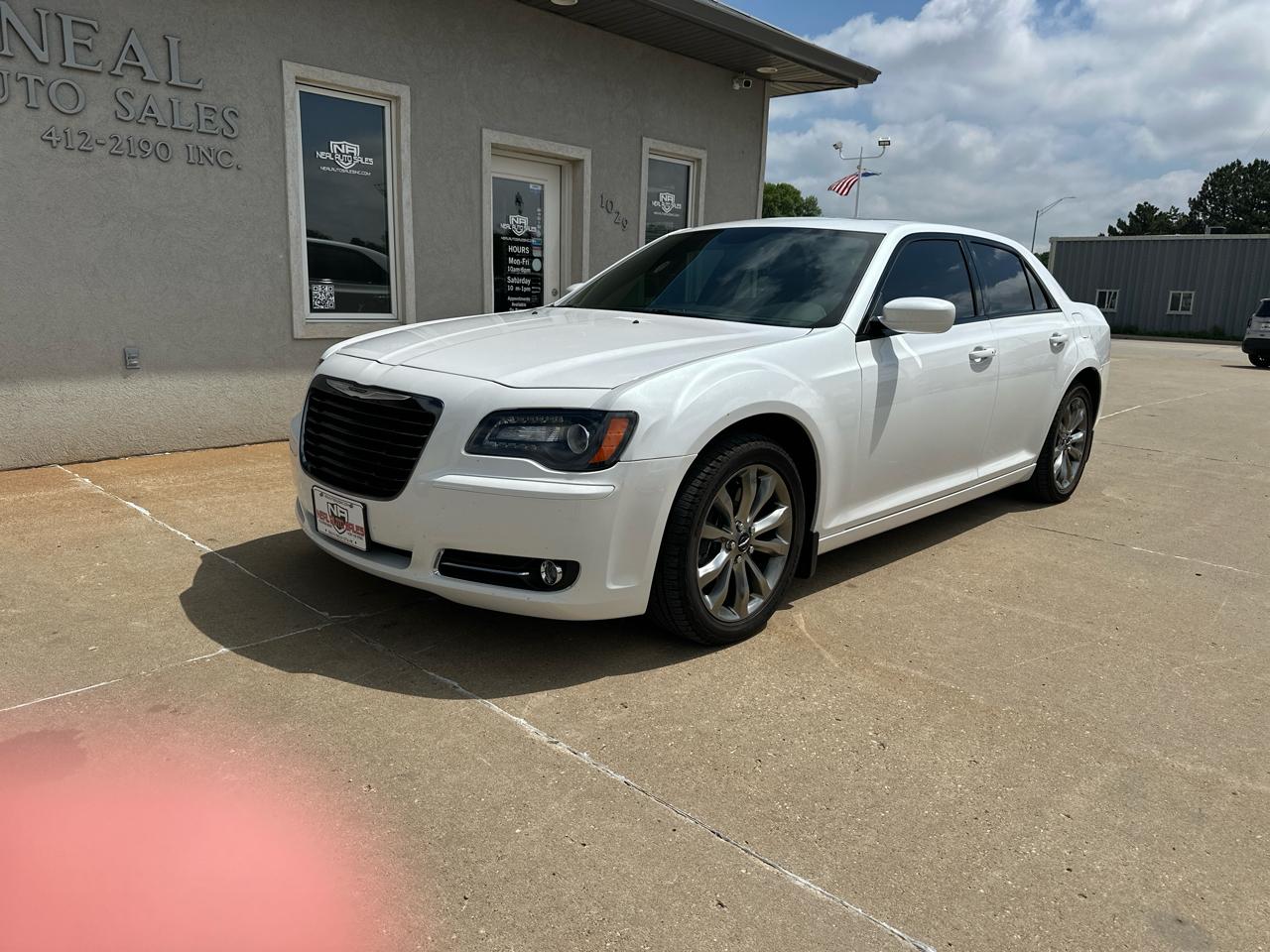 Chrysler 300 4dr Sdn 300S AWD 2014