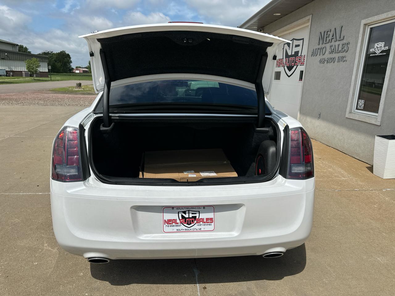 Chrysler 300 4dr Sdn 300S AWD 2014
