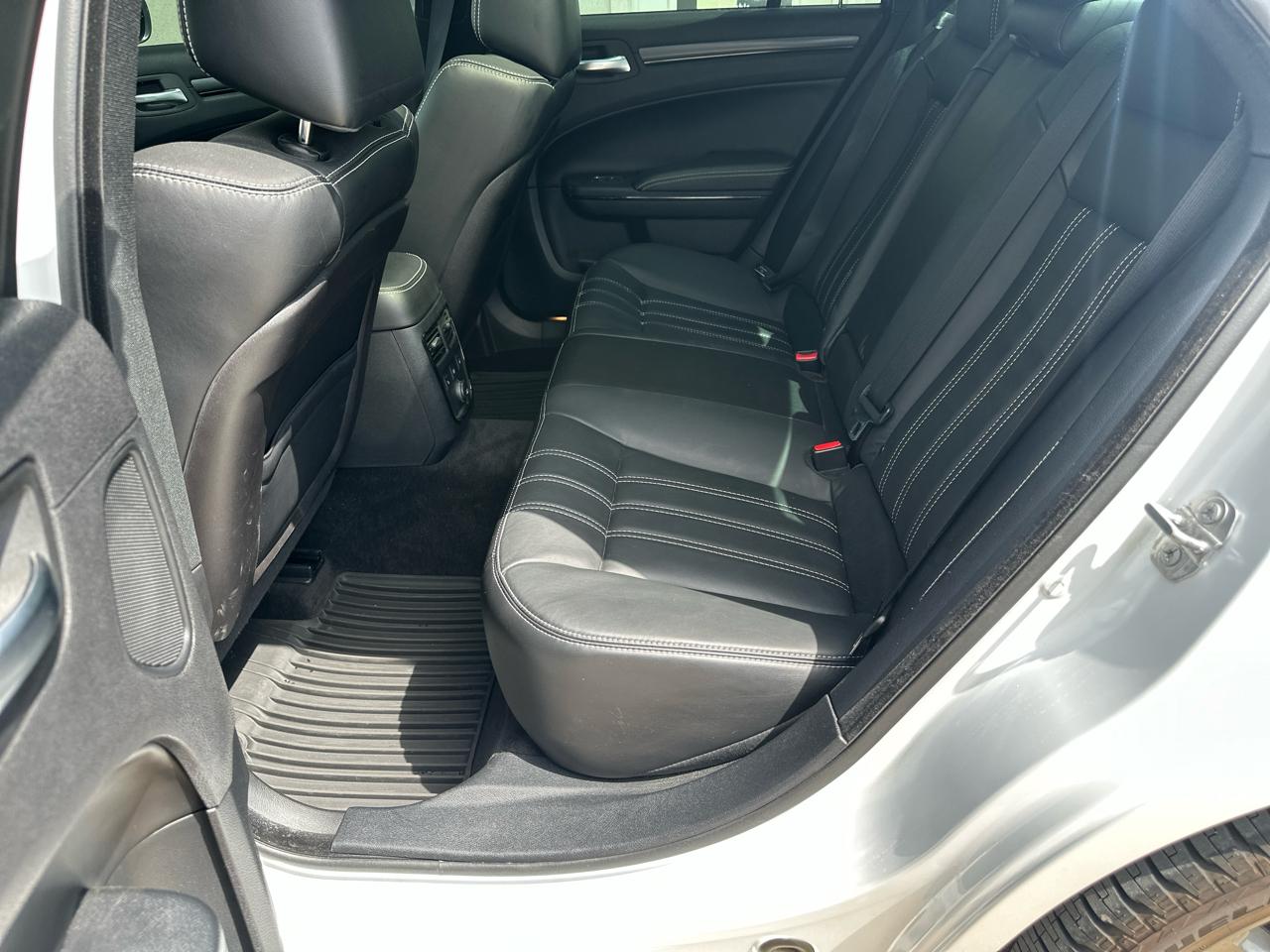 Chrysler 300 4dr Sdn 300S AWD 2014