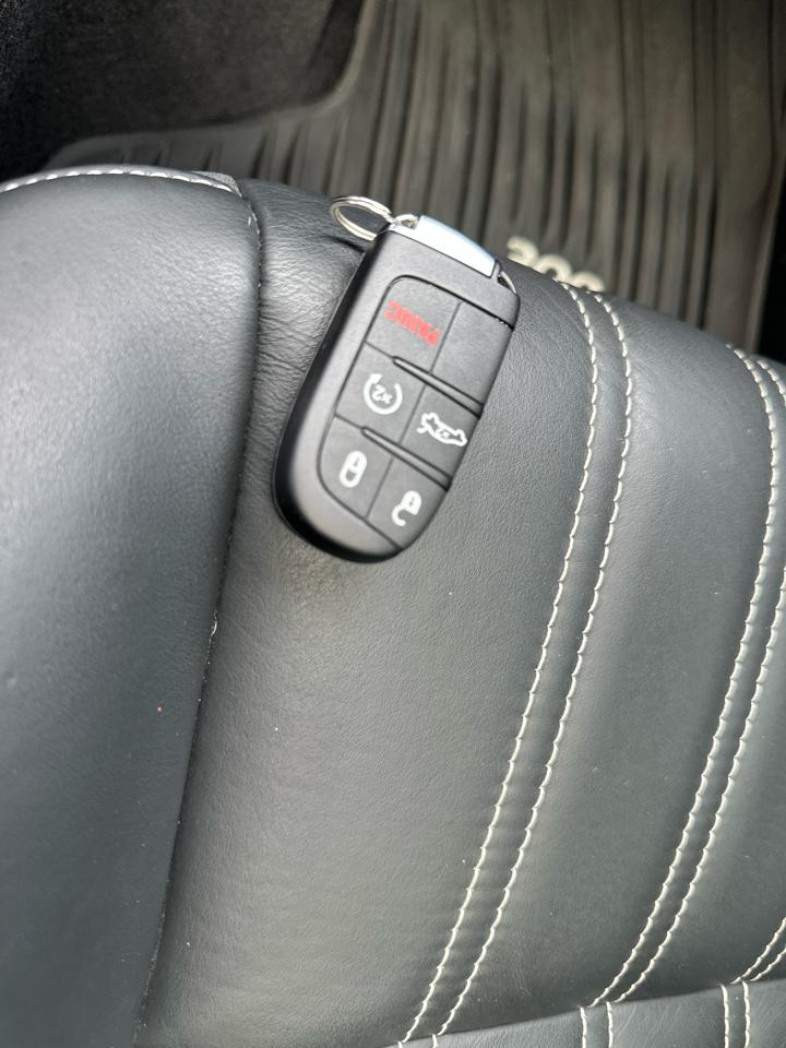 Chrysler 300 4dr Sdn 300S AWD 2014