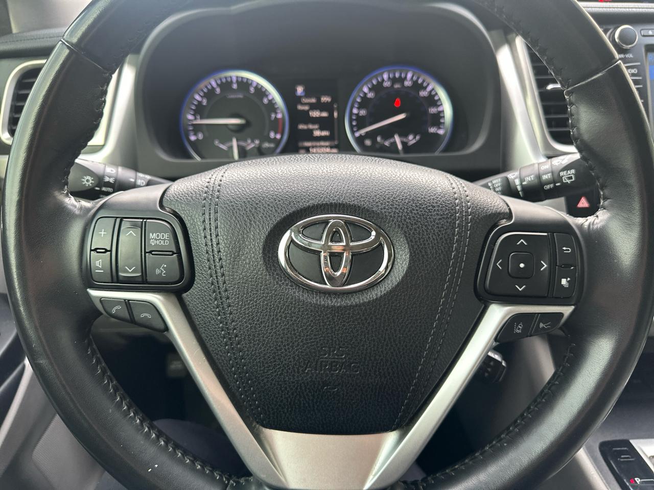 Toyota Highlander XLE V6 AWD (Natl) 2018
