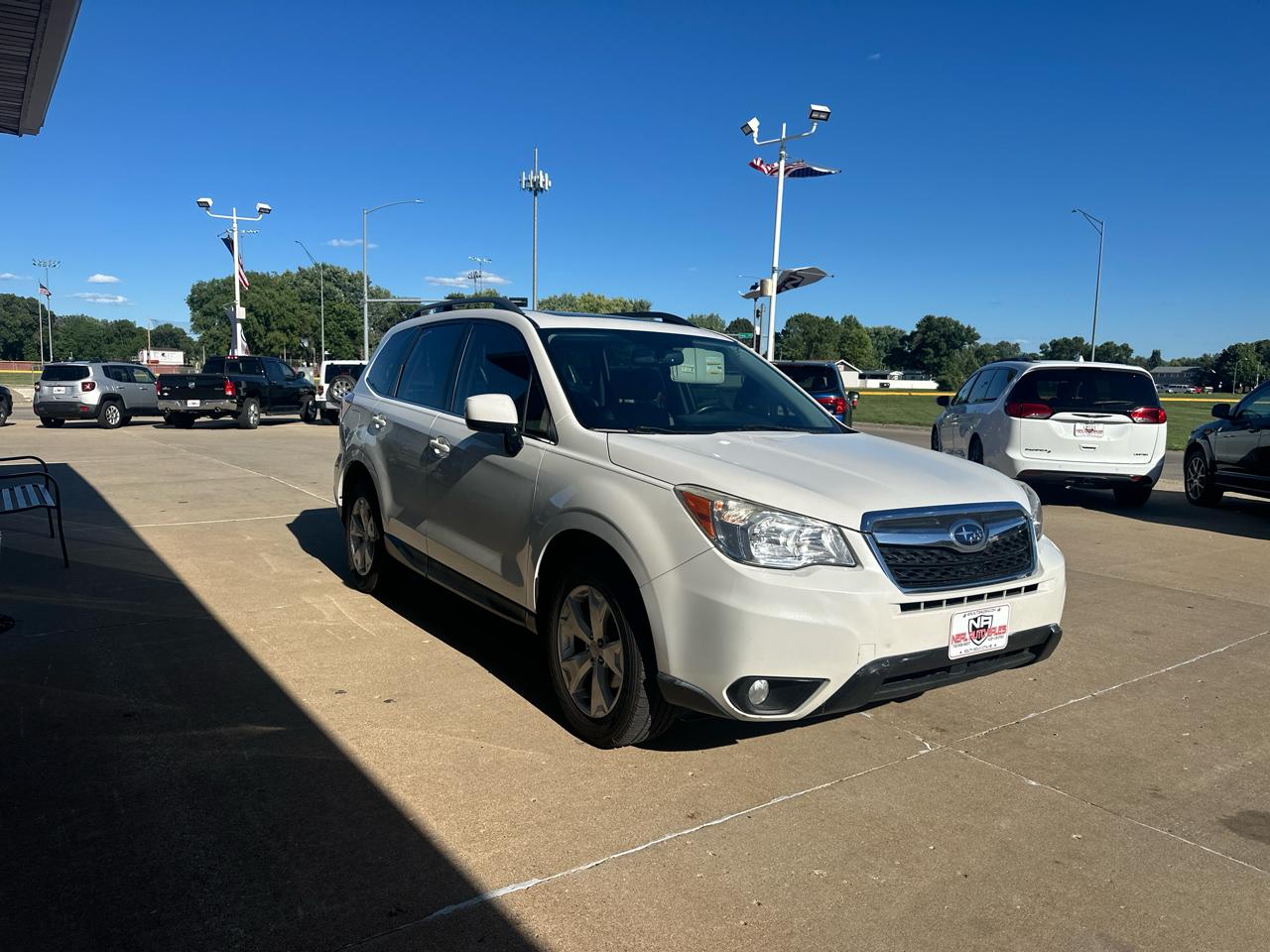 Subaru Forester 4dr CVT 2.5i Limited PZEV 2016