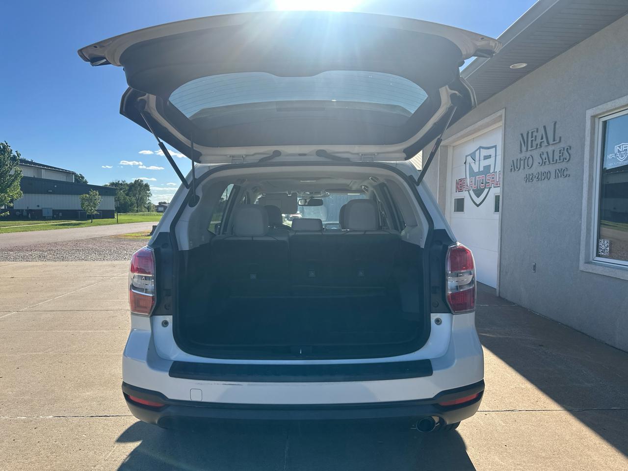 Subaru Forester 4dr CVT 2.5i Limited PZEV 2016