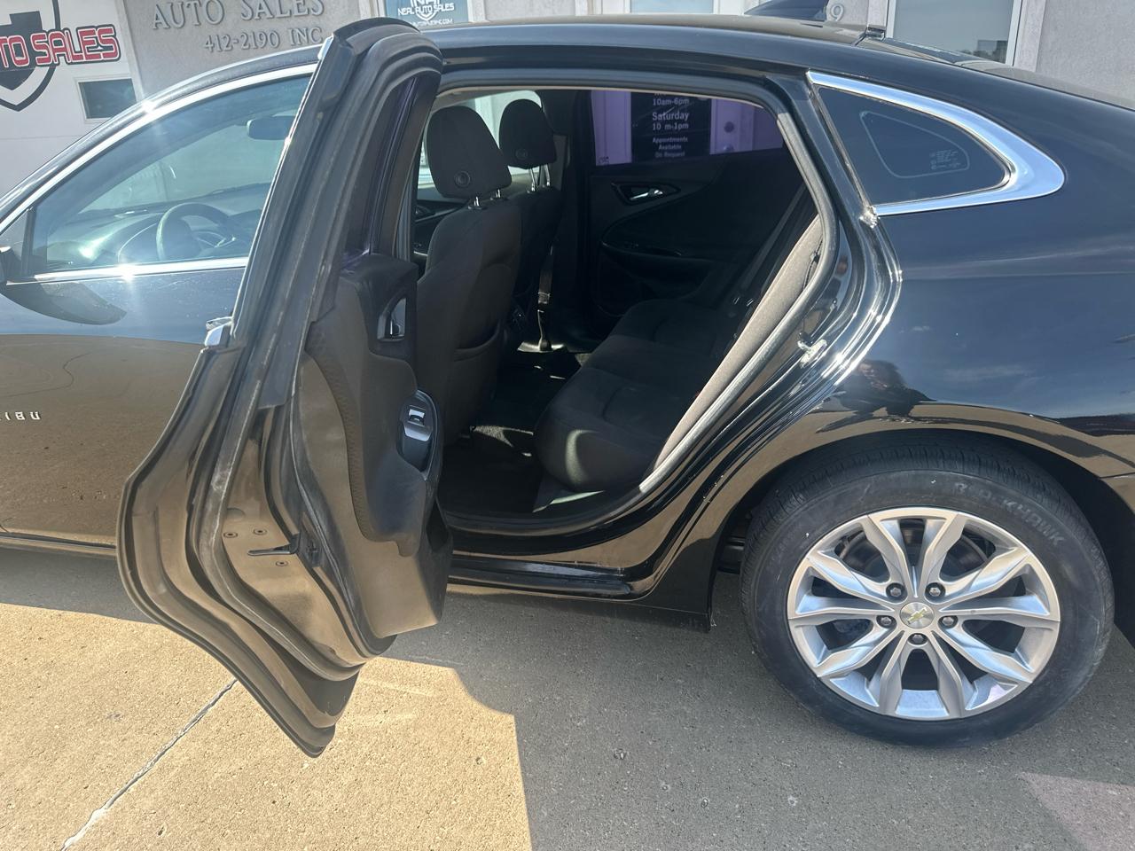 Chevrolet Malibu 4dr Sdn LT 2021