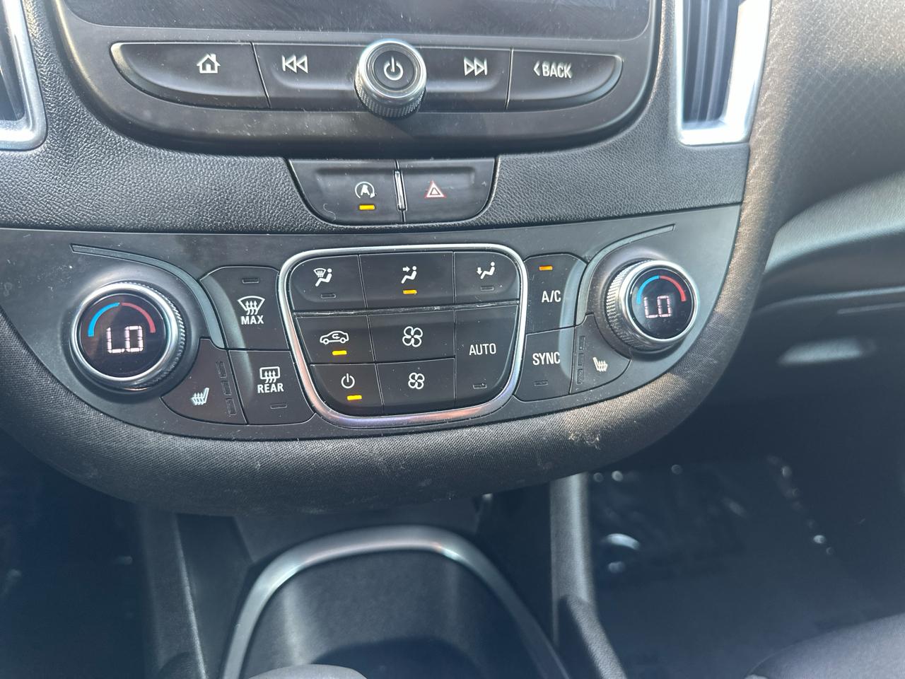 Chevrolet Malibu 4dr Sdn LT 2021