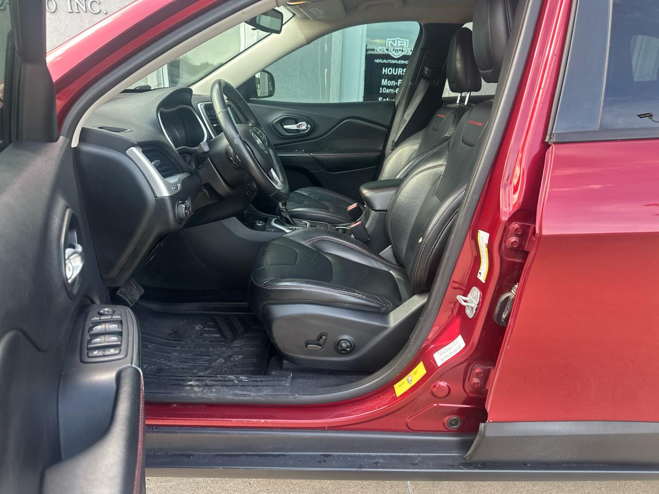 Jeep Cherokee 4WD 4dr Trailhawk 2014