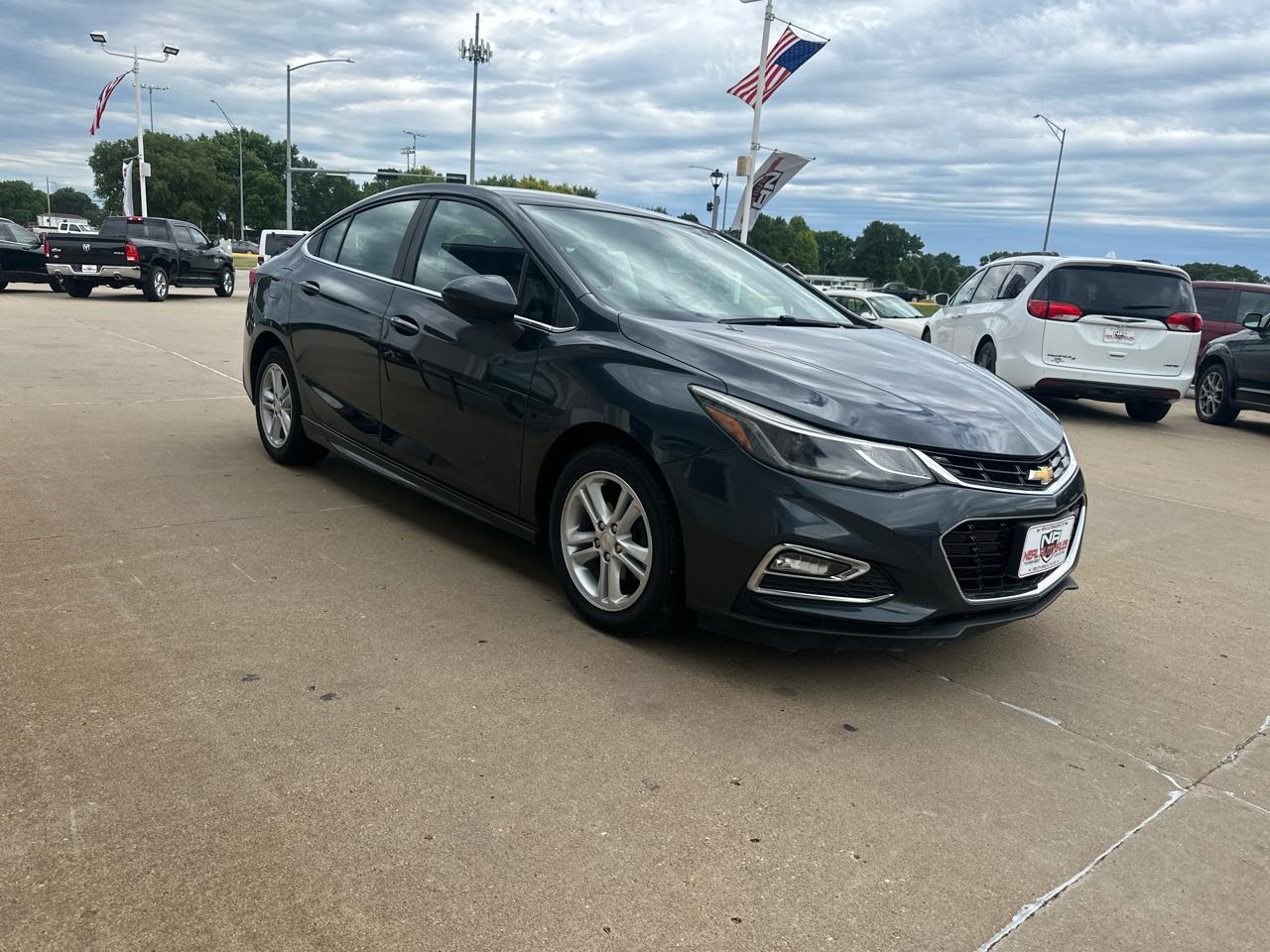 Chevrolet Cruze 4dr Sdn 1.4L LT w/1SD 2017