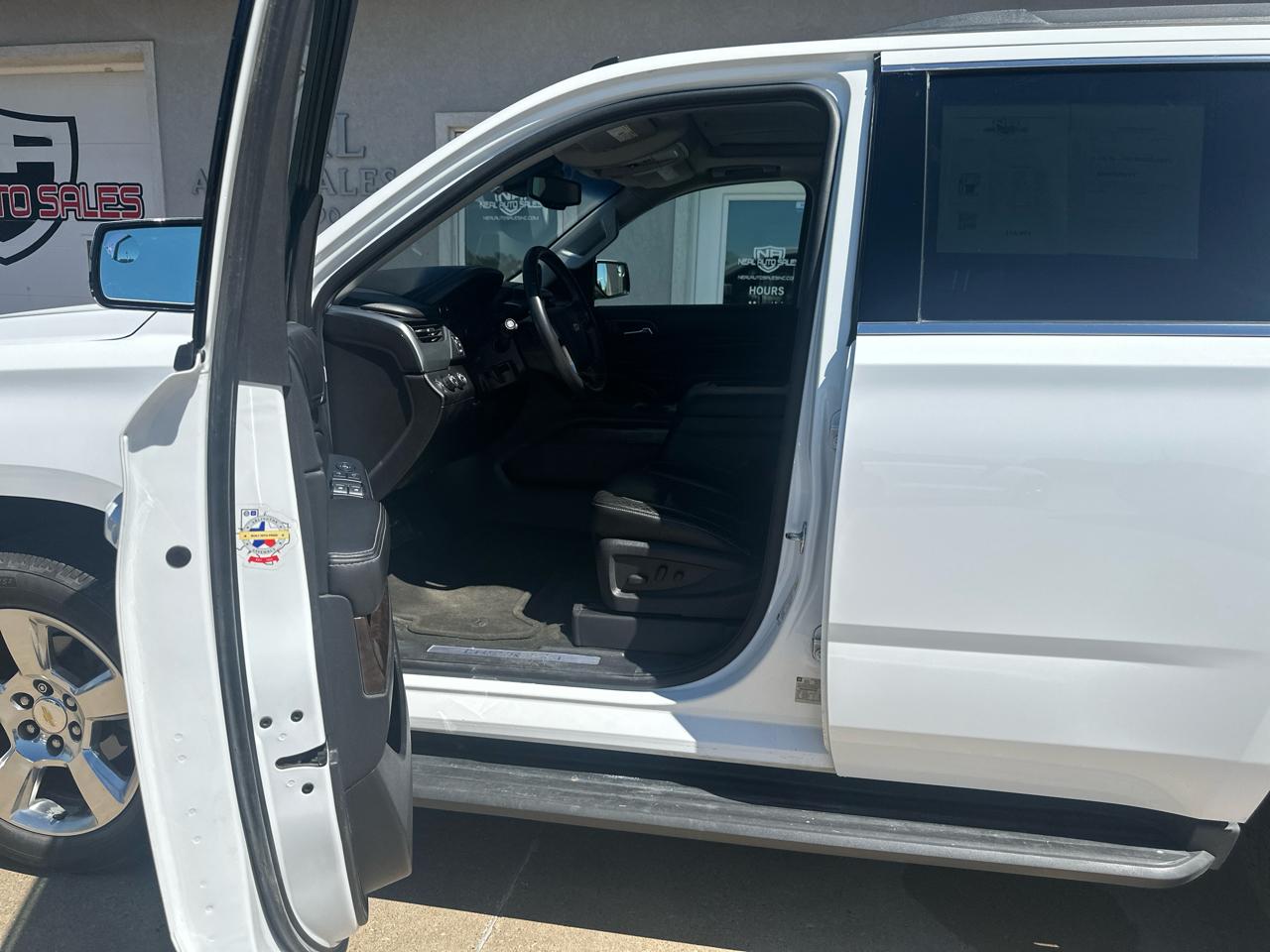 Chevrolet Tahoe 4WD 4dr LT 2015