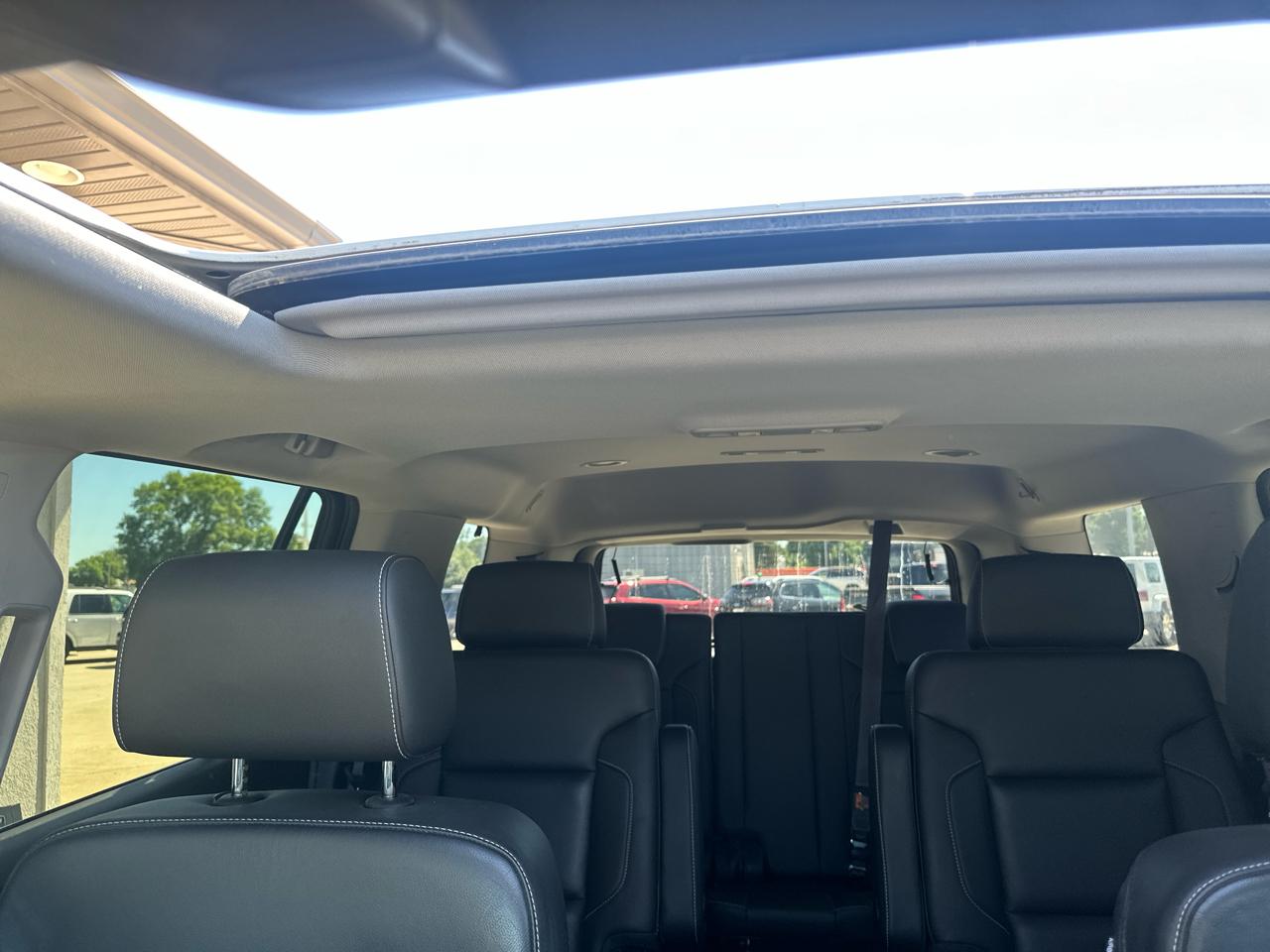 Chevrolet Tahoe 4WD 4dr LT 2015