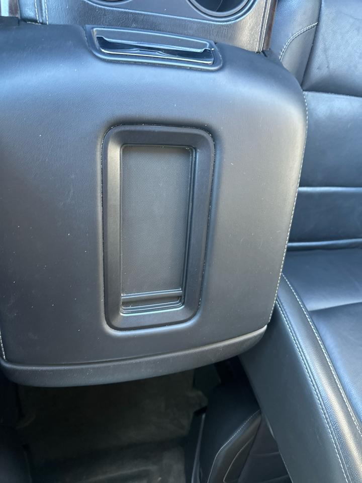 Chevrolet Tahoe 4WD 4dr LT 2015