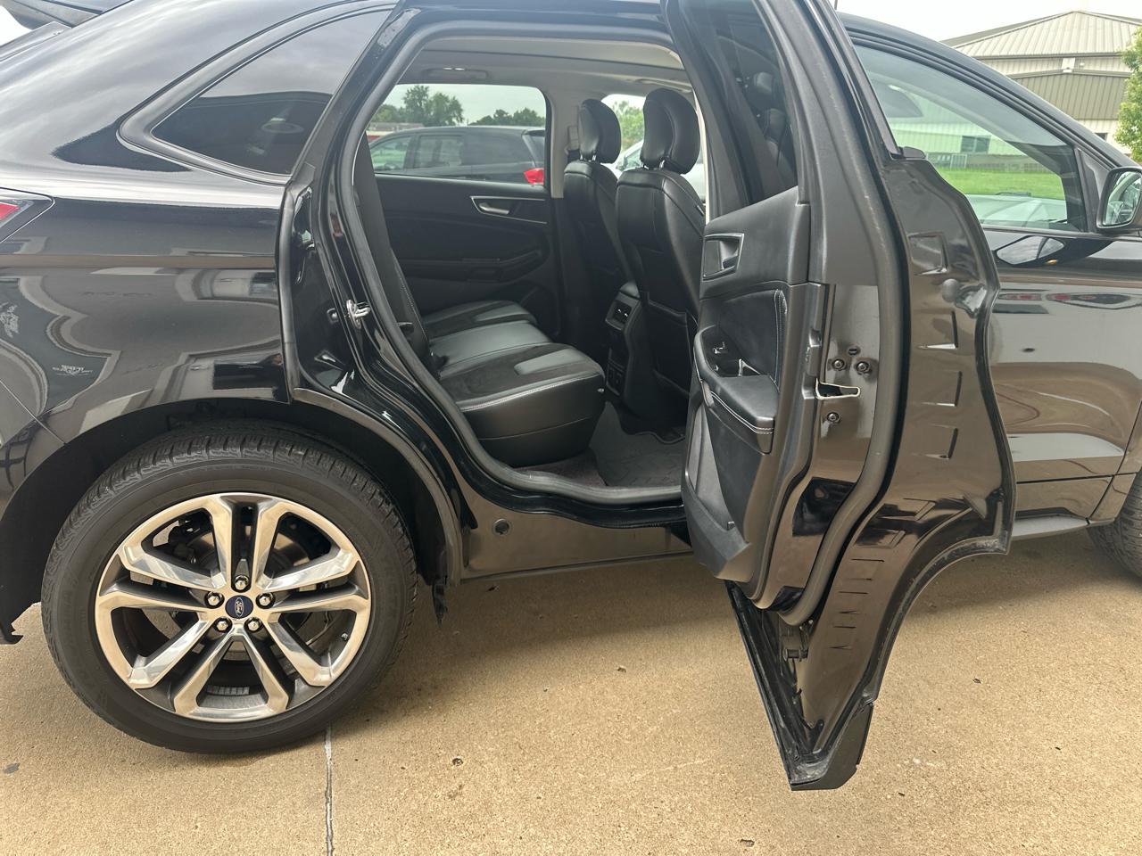 Ford Edge 4dr Sport AWD 2016