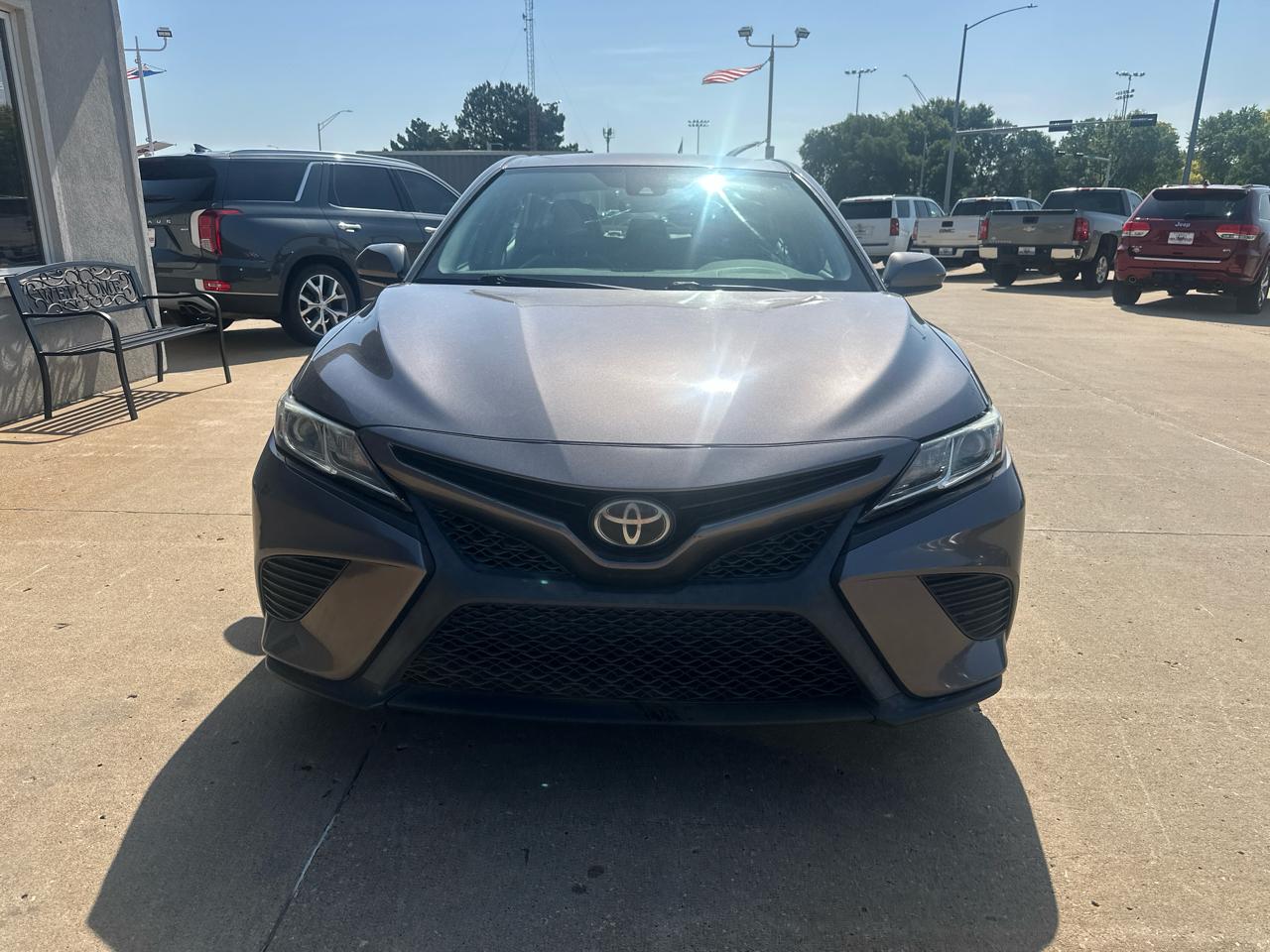 Toyota Camry XLE Auto (Natl) 2019